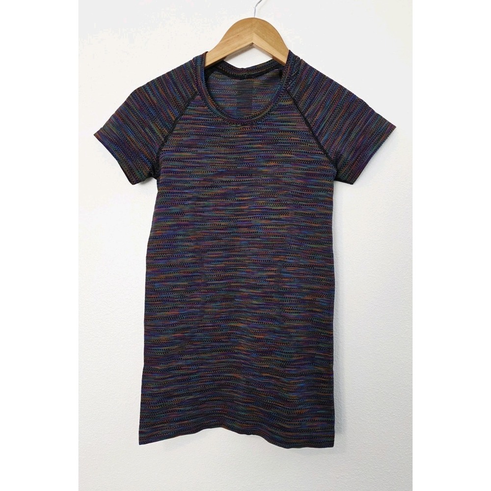 Lululemon Swiftly Tech RARE Short Sleeve Shirt Women's Size 4 Black / Rainbow